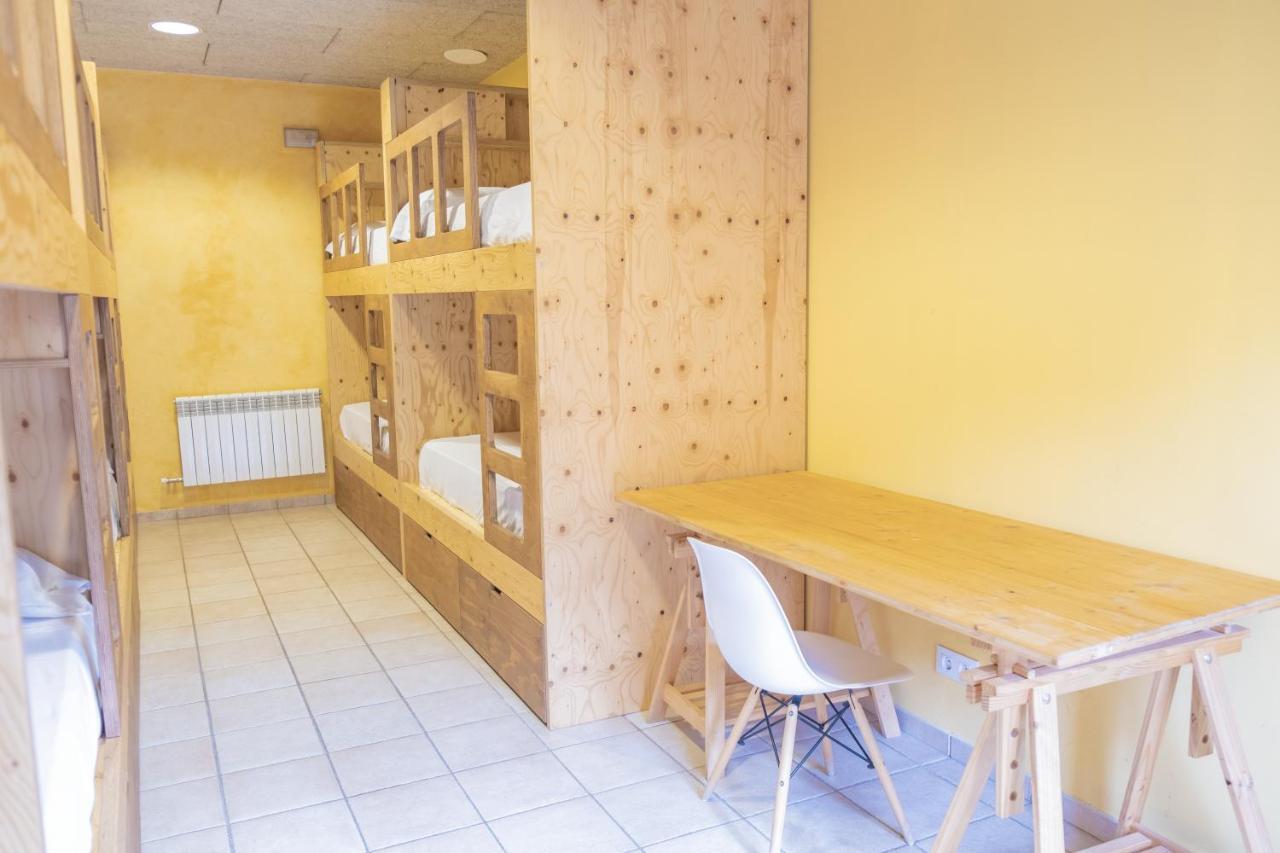 La Rectoria D'Albanya Hostel ภายนอก รูปภาพ