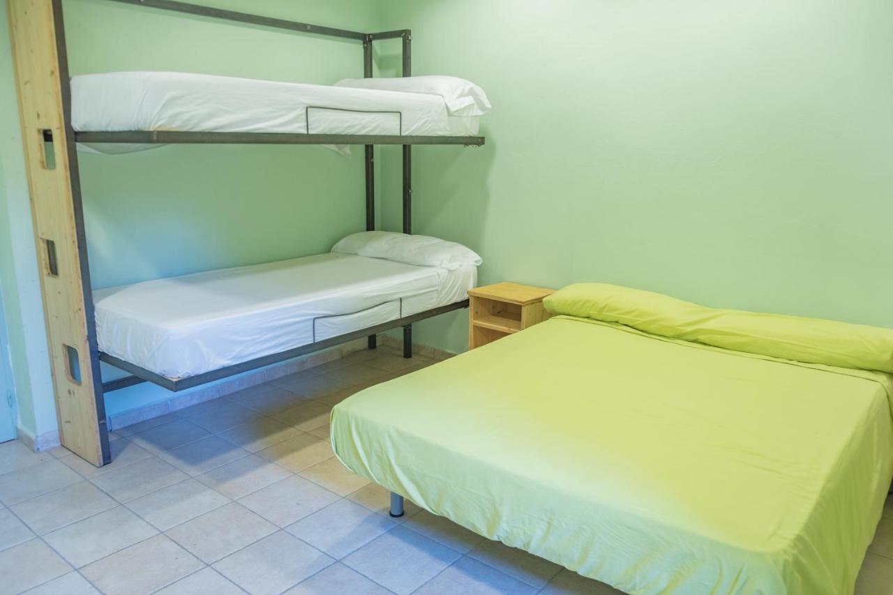 La Rectoria D'Albanya Hostel ภายนอก รูปภาพ